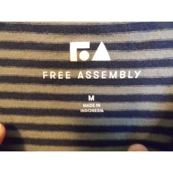 Free Assembly Grey blue and grey strip long sleeve - Picture 3 of 6